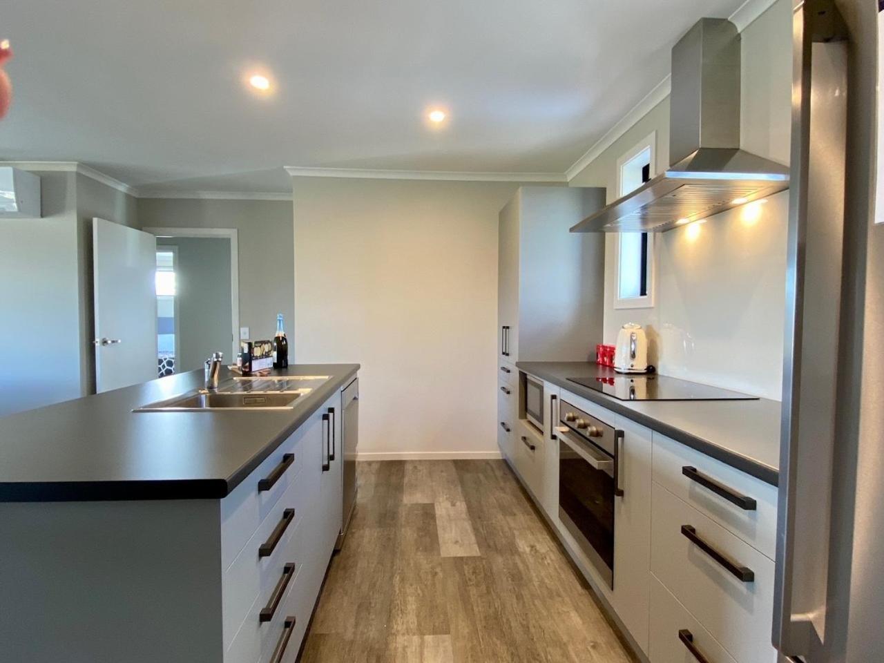 Mackenzie Hideaway Villa Twizel Exterior photo